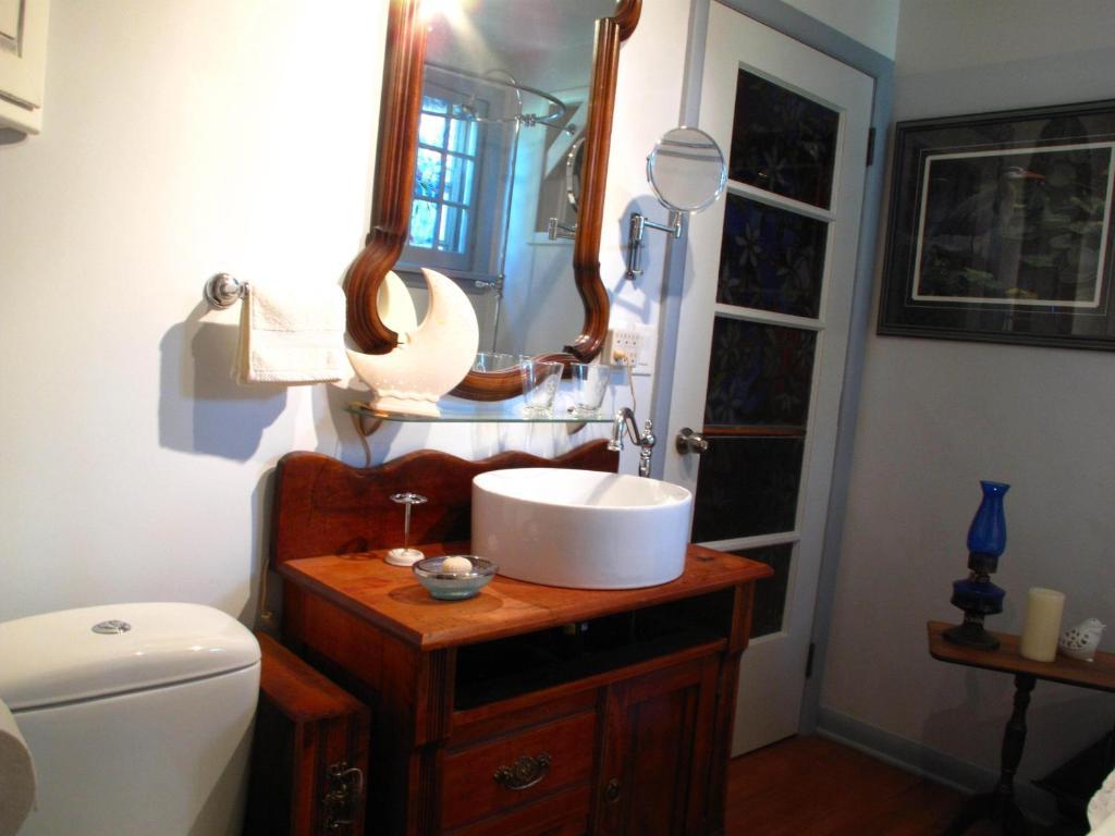 Omstead'S On Erie B&B Wheatley Szoba fotó
